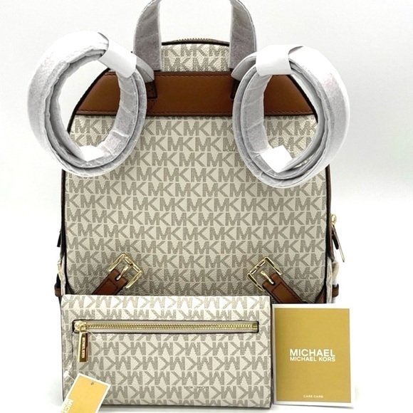 Michael Kors Jaycee Medium Zip Packet Backpack & Large Trifold Wallet Vanilla - Picture 4 of 13